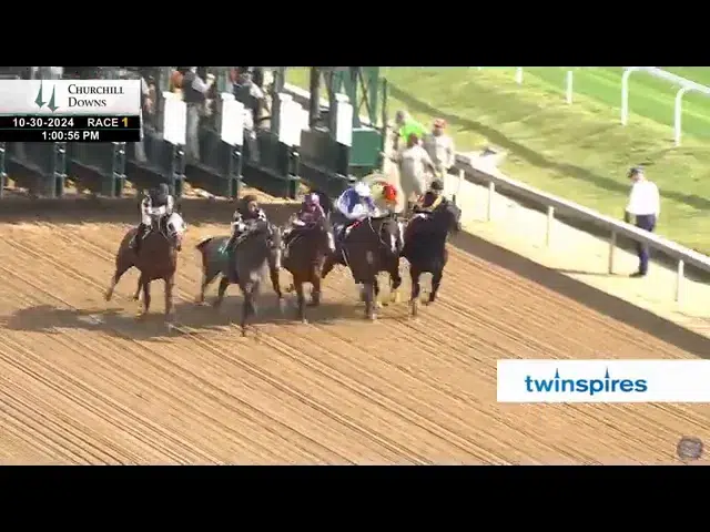 Bernin Hot leading the race out of the gate